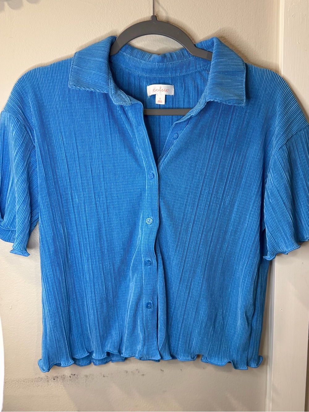 Colsie Bright Blue Ribbed Button-Down Shirt